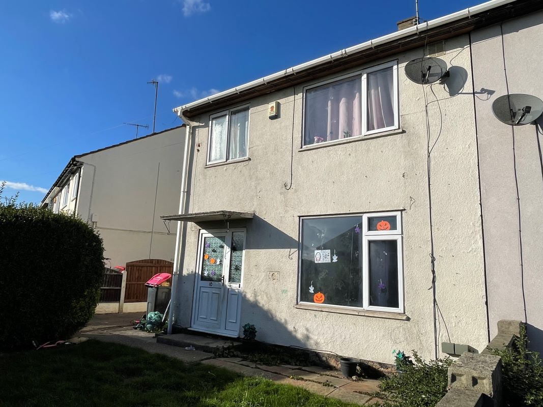 Property for Auction in South Yorkshire - 10 Thrybergh Hall Road Rawmarsh, Rotherham, South Yorkshire, S62 5JU