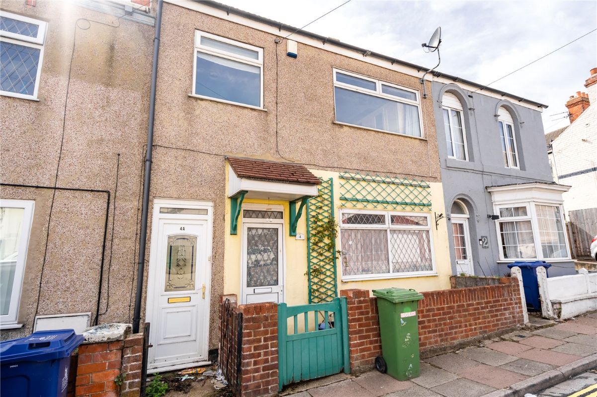Property for Auction in Lincolnshire - 4A South Street, Cleethorpes, South Humberside, DN35 8NW