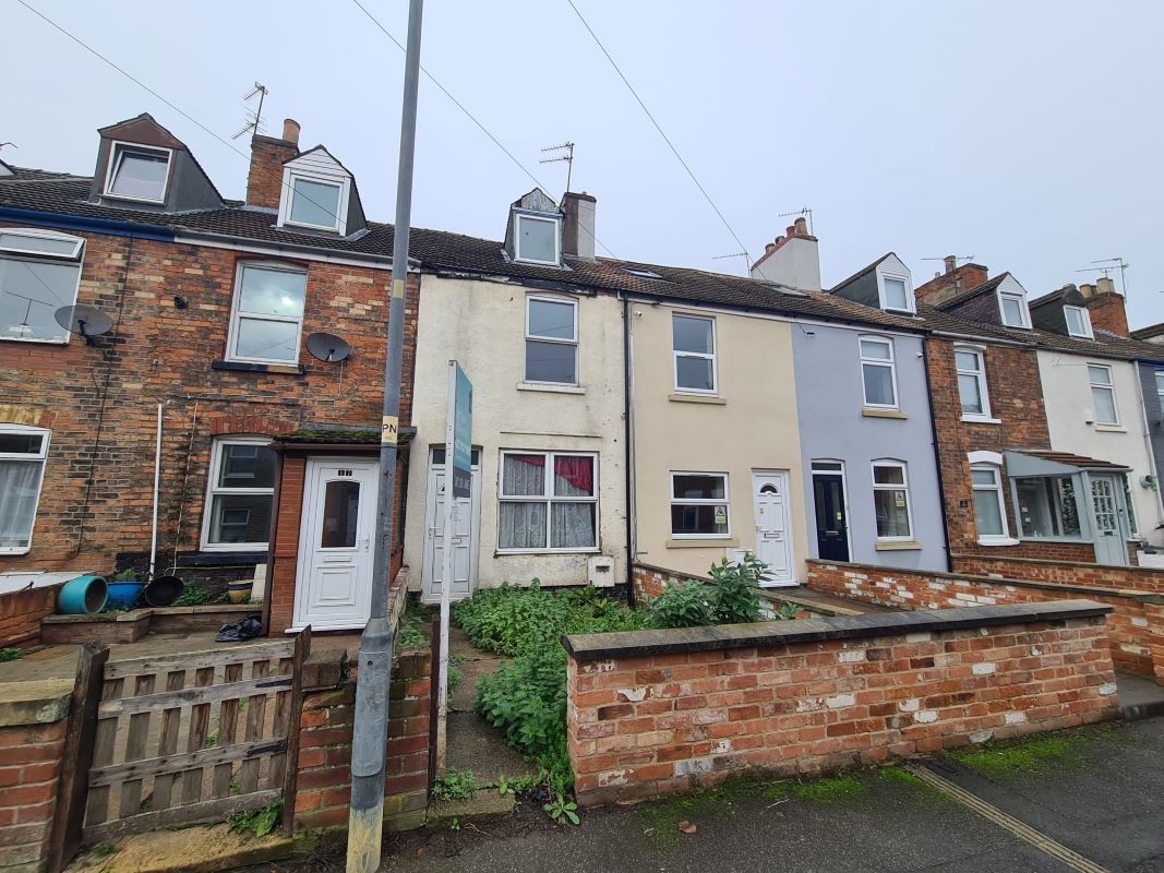 Property for Auction in Lincolnshire - 19 Waterworks Street, Gainsborough, Lincolnshire, DN21 1LA