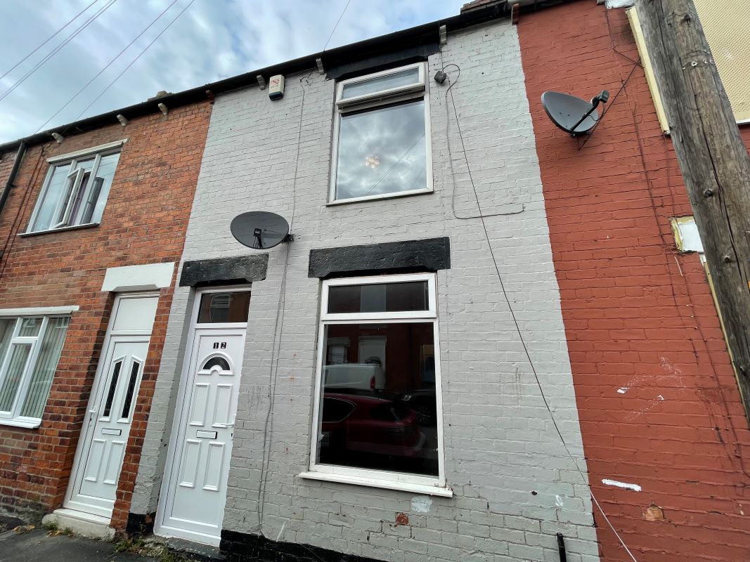 Property for Auction in South Yorkshire - 12 Elizabeth Street Goldthorpe, Rotherham, South Yorkshire, S63 9NA