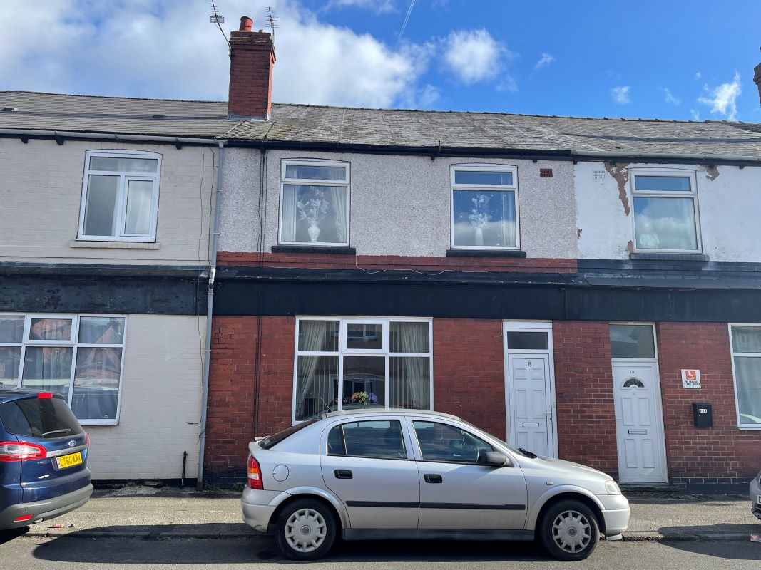 Property for Auction in Lincolnshire - 18 Kingsway, Thurnscoe, Rotherham, South Yorkshire, S63 0TQ
