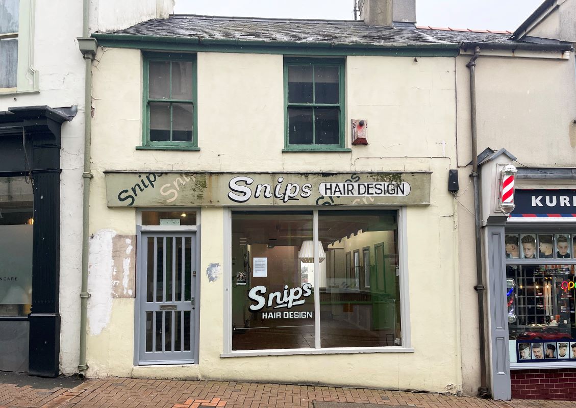 77 Market Street Holyhead, Isle of Anglesey, Gwynedd