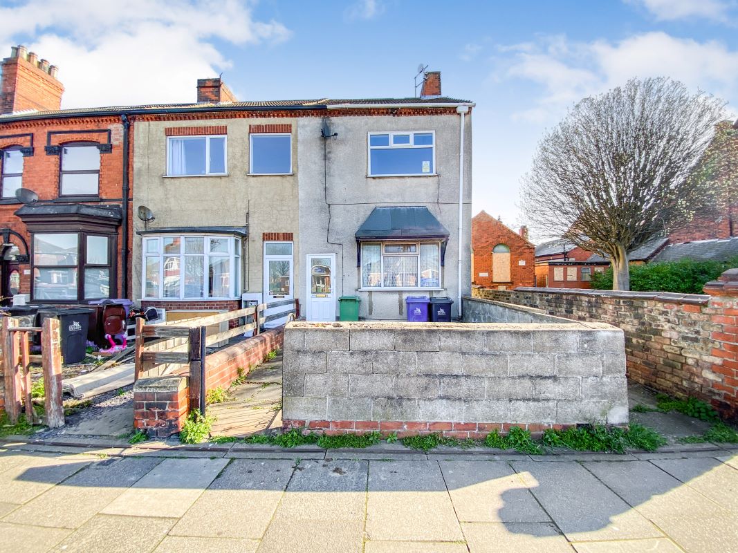 Property for Auction in Lincolnshire - 399B Grimsby Road, Cleethorpes, South Humberside, DN35 7LB