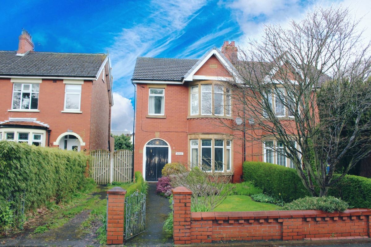 Property for Auction in South Yorkshire - Drumcree, Drumcree Ribby Road, Preston, Lancashire, PR4 2BE