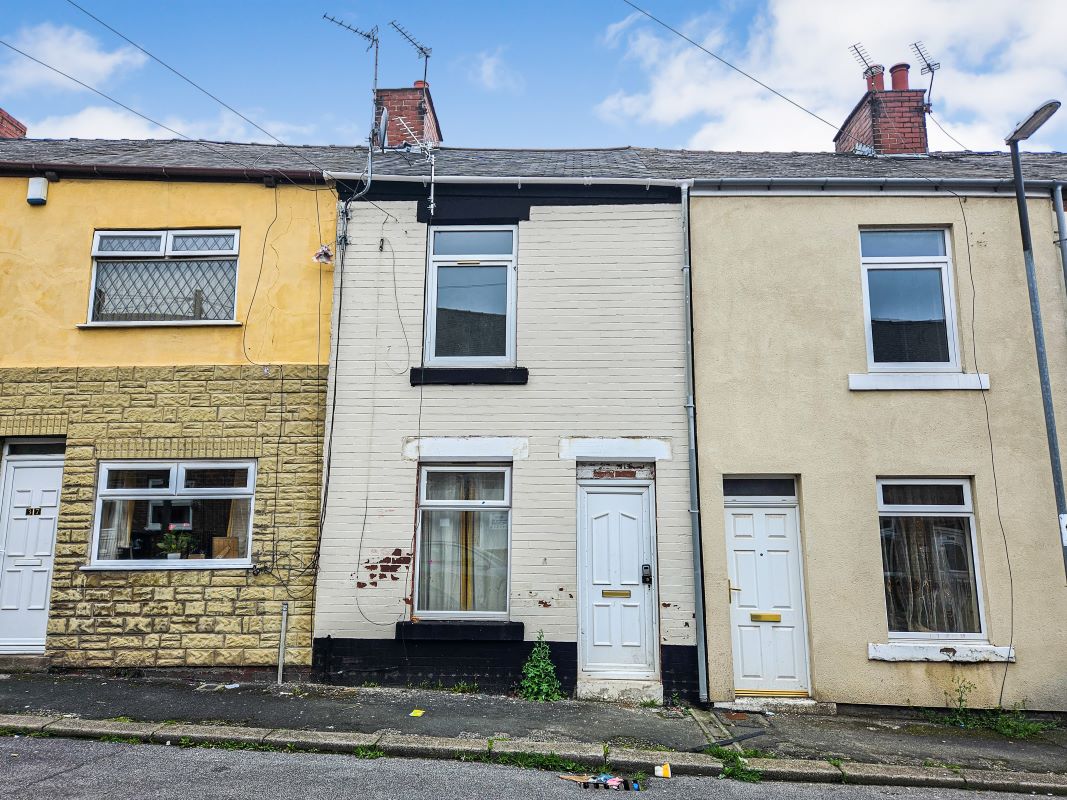 Property for Auction in Lincolnshire - 39 Co-Operative Street Goldthorpe, Rotherham, South Yorkshire, S63 9HN