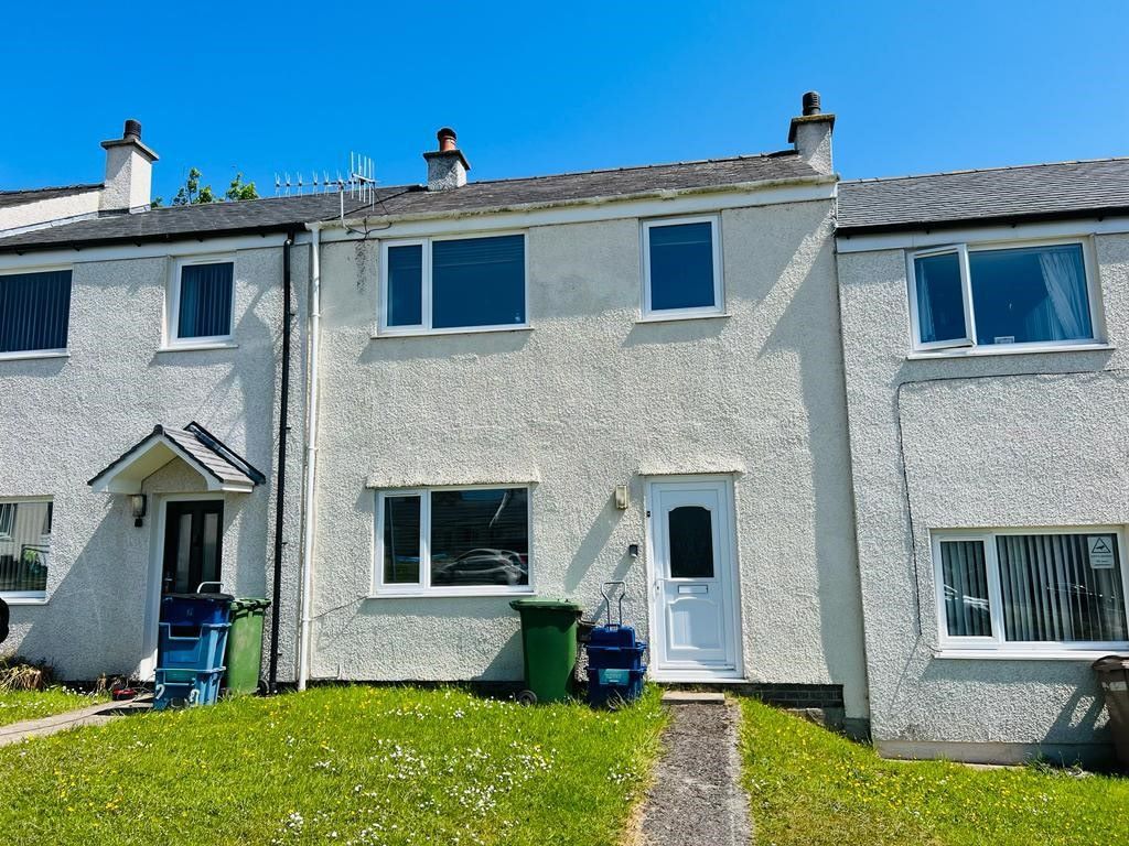 Property for Auction in South Yorkshire - Trefeilian Estate Waunfawr, Caernarfon, Gwynedd, LL55 4PZ