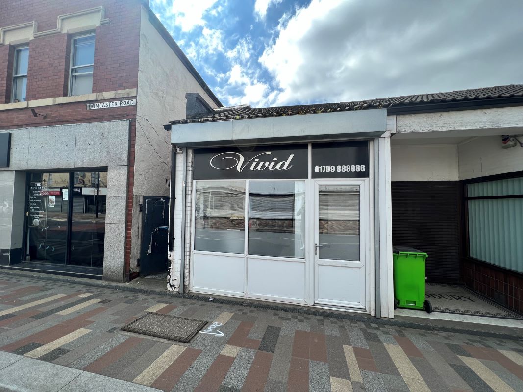 Property for Auction in South Yorkshire - 2E Doncaster Road Goldthorpe, Rotherham, South Yorkshire, S63 9HQ