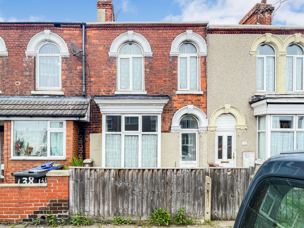 Property for Auction in Lincolnshire - 136 Cromwell Road, Grimsby, South Humberside, DN31 2BA