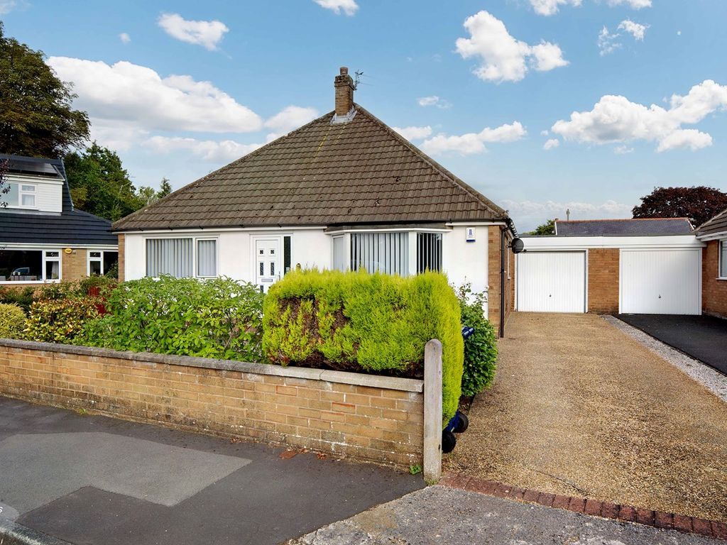 Property for Auction in South Yorkshire - 10 St. Andrews Close, Leyland, Lancashire, PR25 3BJ