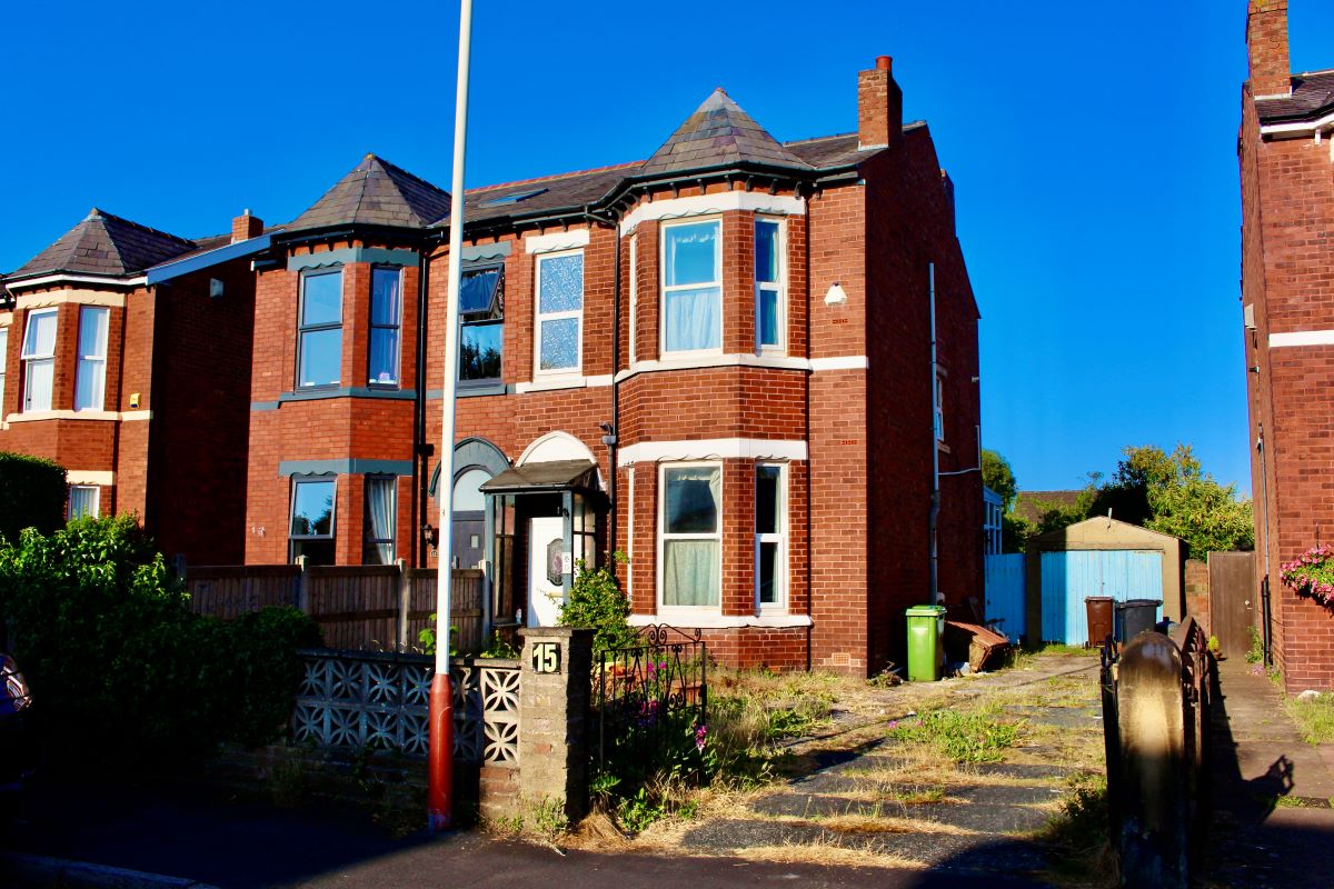 Property for Auction in South Yorkshire - 15 Cavendish Road, Southport, Merseyside, PR8 4RT