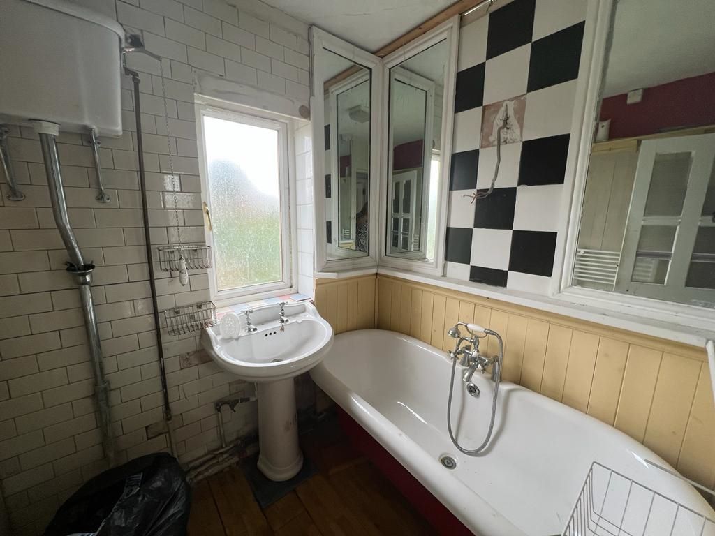 26 Baker Avenue, Leamington Spa, Warwickshire, CV31 3HB