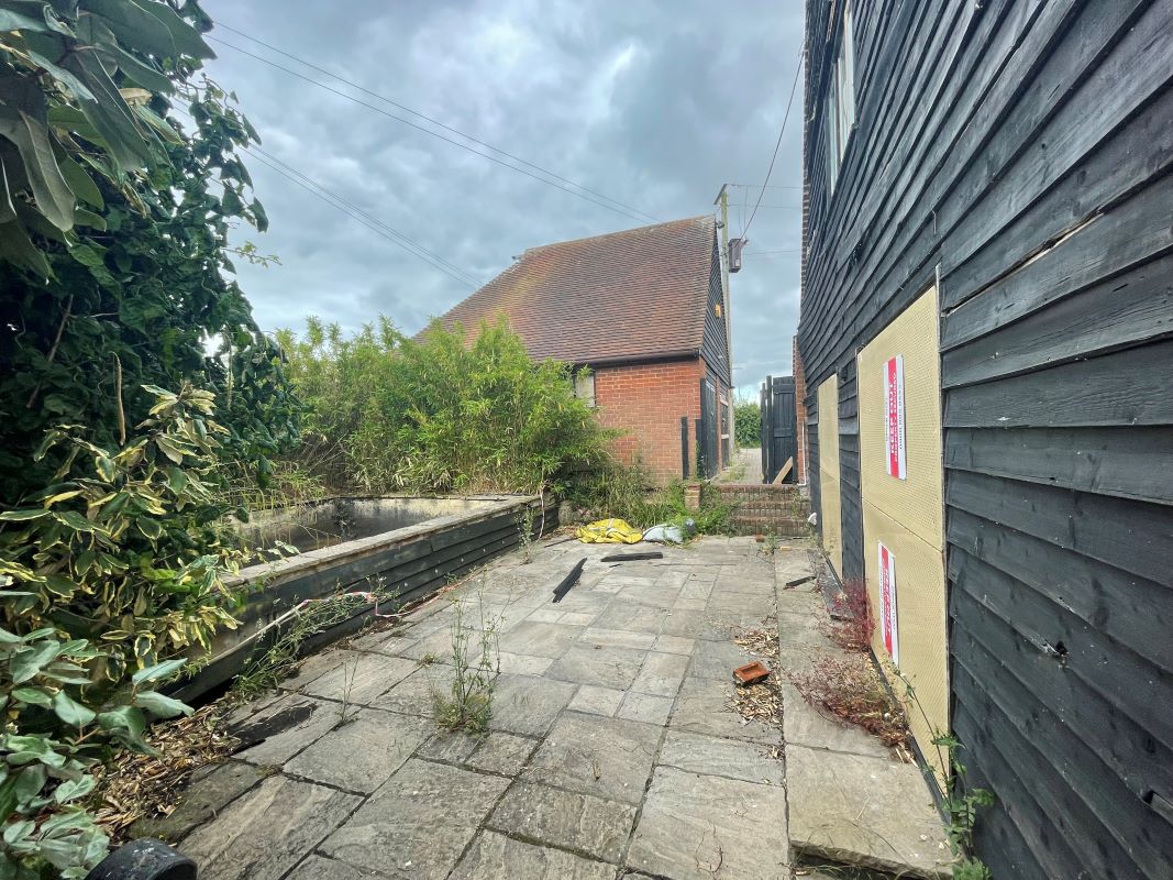 The Barn Foulmead Farm, The Barn Foulmead Farm Sandwich Road, Deal, Kent, CT14 0AS