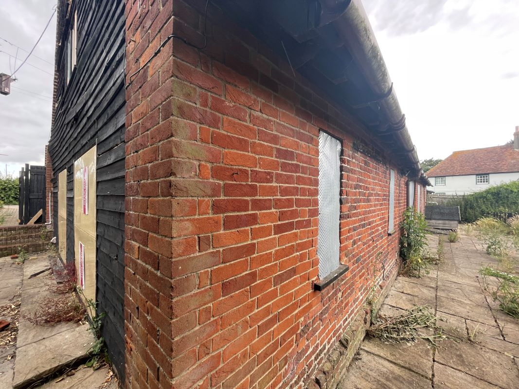 The Barn Foulmead Farm, The Barn Foulmead Farm Sandwich Road, Deal, Kent, CT14 0AS