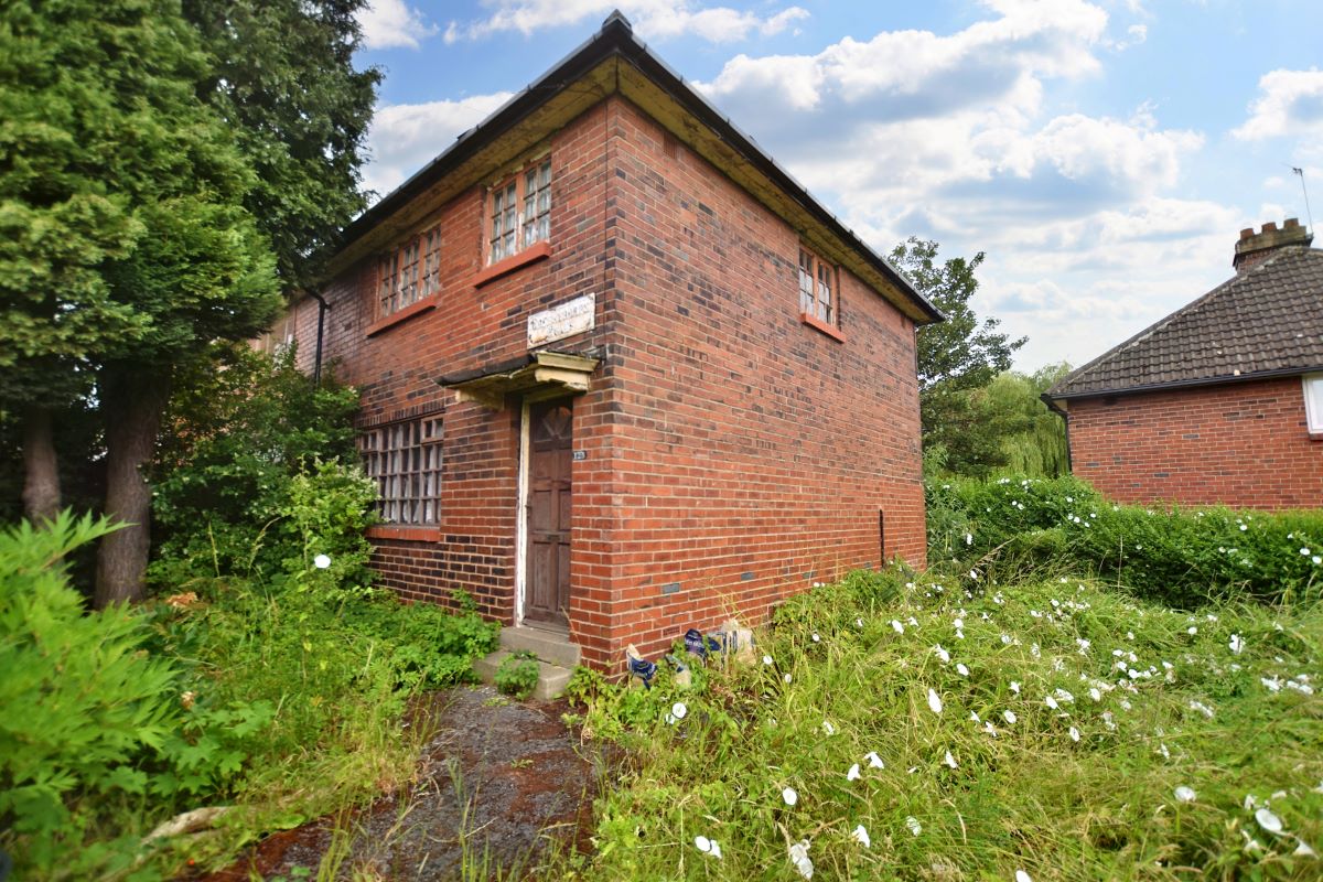 Property for Auction in West Yorkshire - 123 Greenthorpe Road, Leeds, West Yorkshire, LS13 4LR
