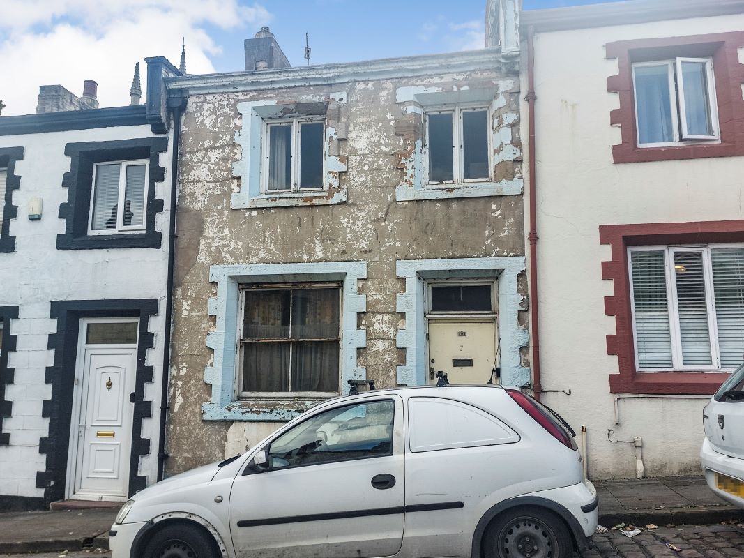 Property for Auction in Lincolnshire - 7 Gawthorpe Street, Padiham, Burnley, Lancashire, BB12 8HP