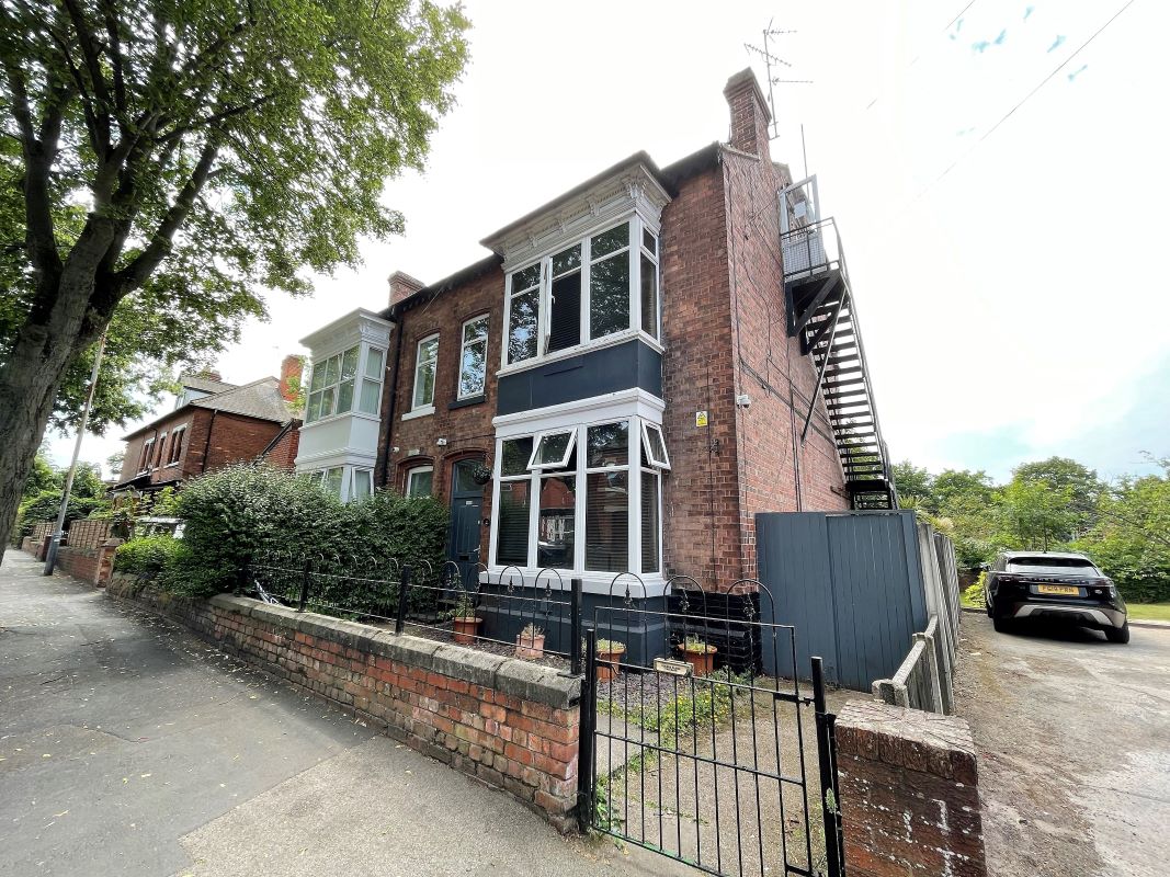 Property for Auction in Nottinghamshire & Derby - 42 Watson Road, Worksop, Nottinghamshire, S80 2BQ