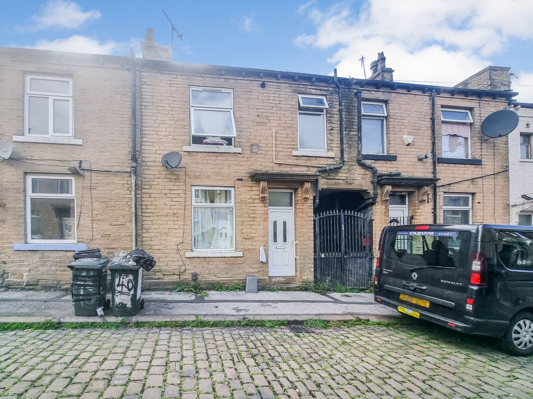 Property for Auction in Lincolnshire - 44 Copley Street, Bradford, West Yorkshire, BD5 9HX