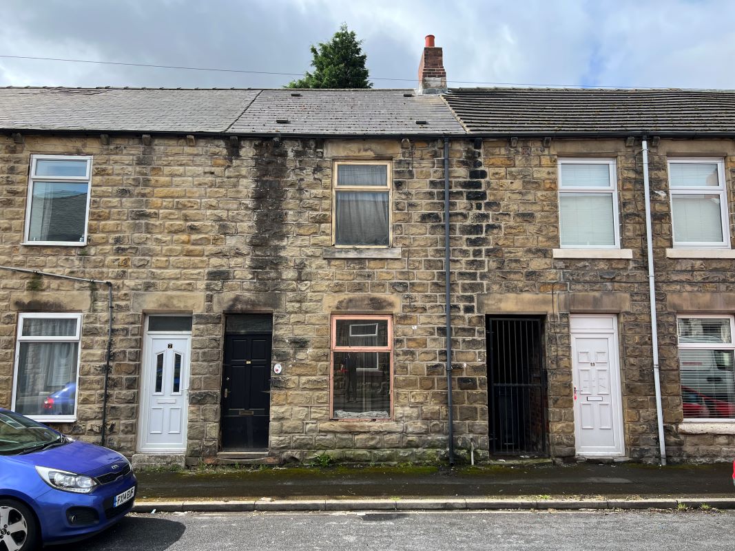 Property for Auction in Lincolnshire - 9 New Street, Great Houghton, Barnsley, South Yorkshire, S72 0DJ