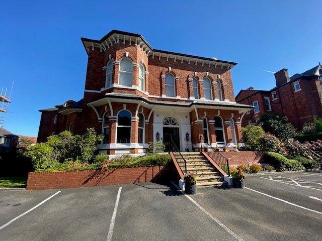 Property for Auction in North West - Apartment 6 Westdene, 39 Park Crescent, Southport, Merseyside, PR9 9LJ