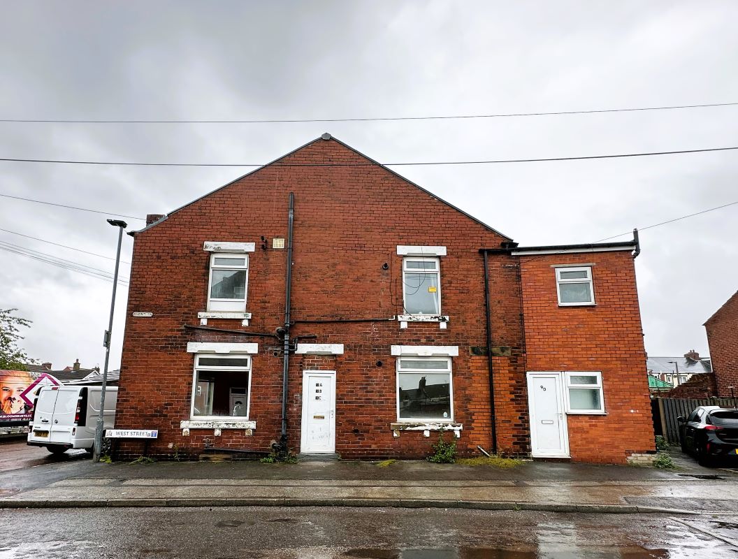 Property for Auction in South Yorkshire - 9 North Road Royston, Barnsley, South Yorkshire, S71 4DE