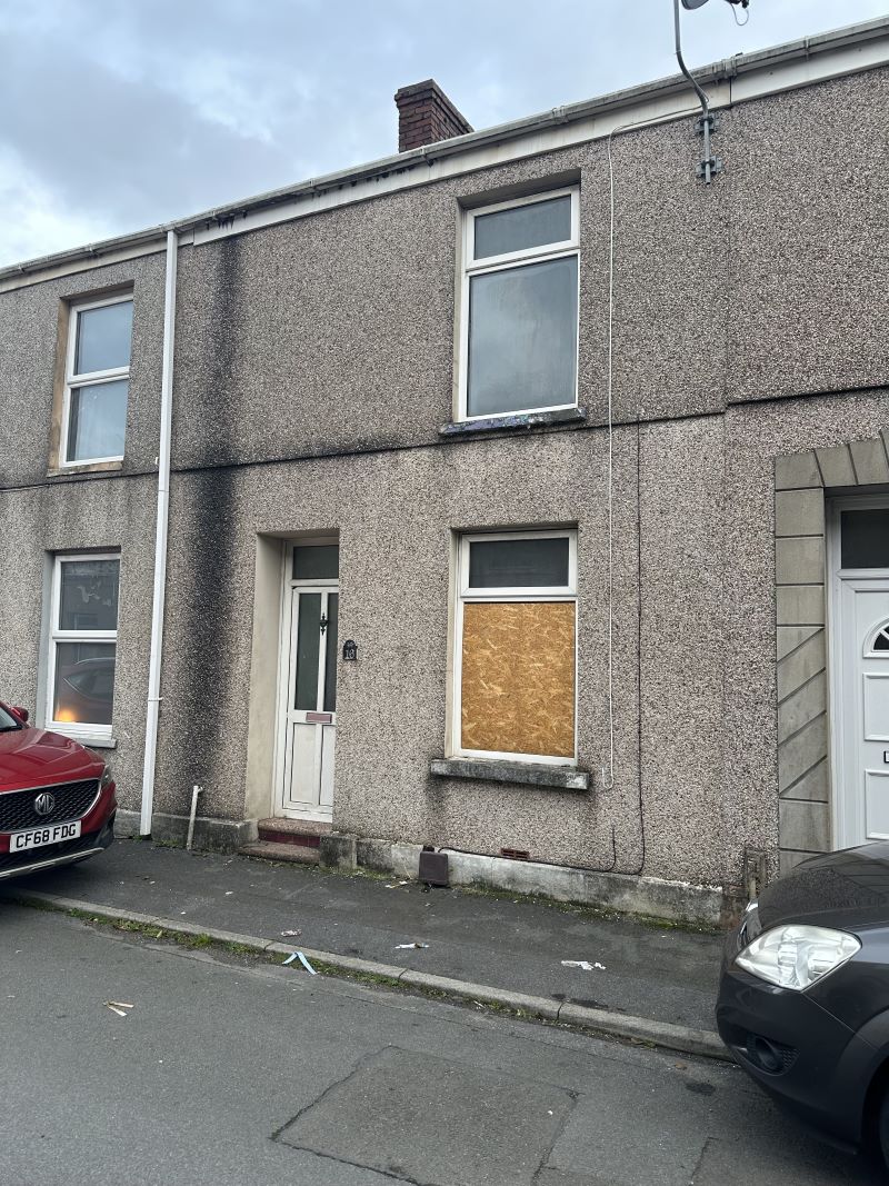 Property for Auction in Wales - 16 Wern Road, Llanelli, Dyfed, SA15 1SR