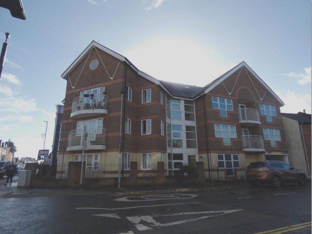 Property for Auction in North West - Flat 14 Stirling House, Portsmouth, Hampshire, PO2 7EE