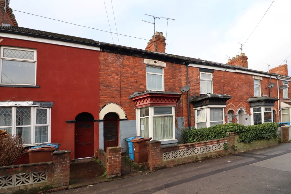 Property for Auction in Hull & East Yorkshire - 29 Albert Avenue, Anlaby Road, Hull, East Yorkshire, HU3 6PF