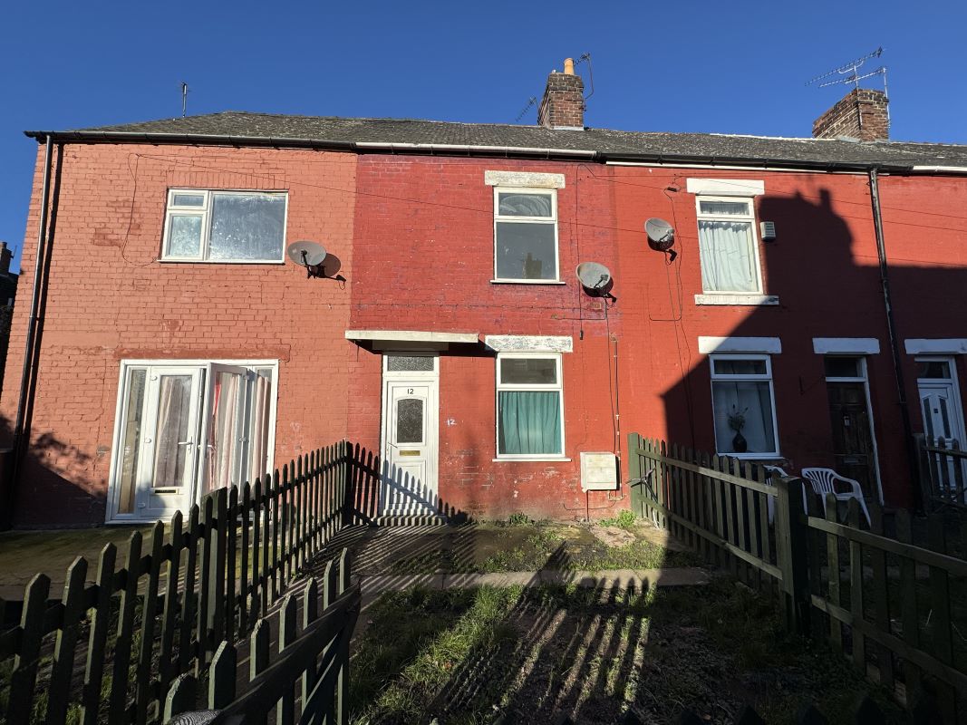 Property for Auction in South Yorkshire - 12 Claycliffe Terrace, Goldthorpe, Rotherham, South Yorkshire, S63 9HW