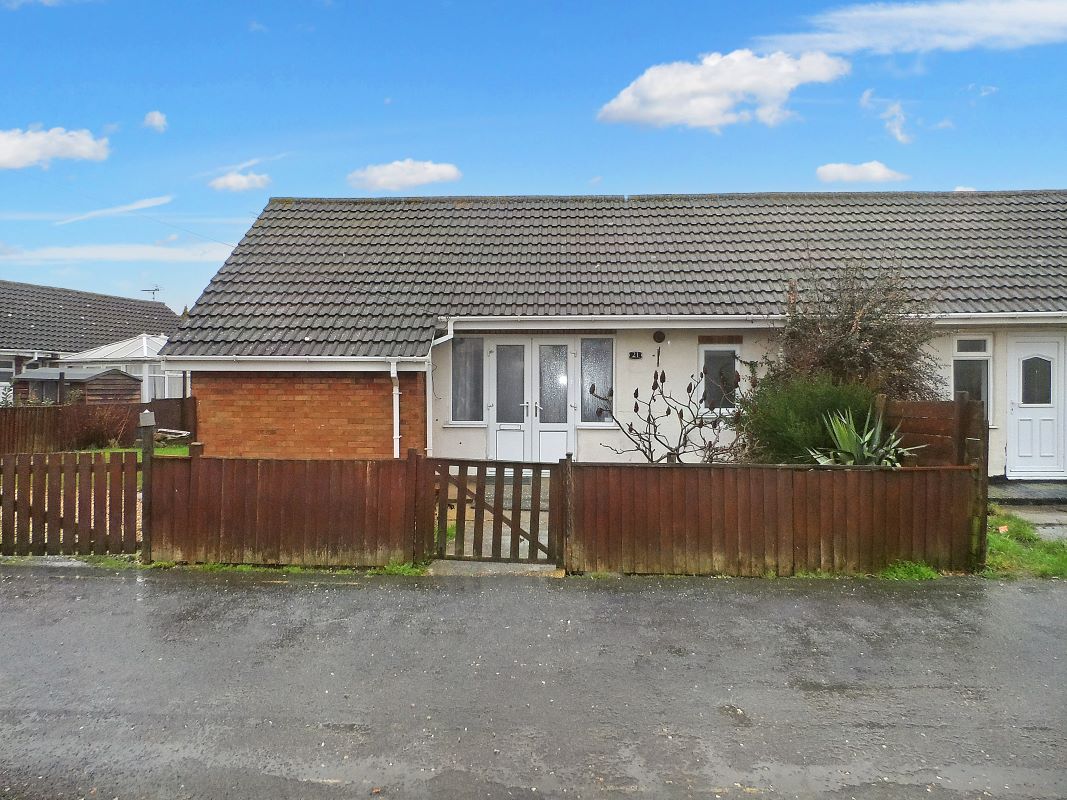 Property for Auction in Lincolnshire - 21 Radio St. Peters Sutton Road, Mablethorpe, Lincolnshire, LN12 2PH