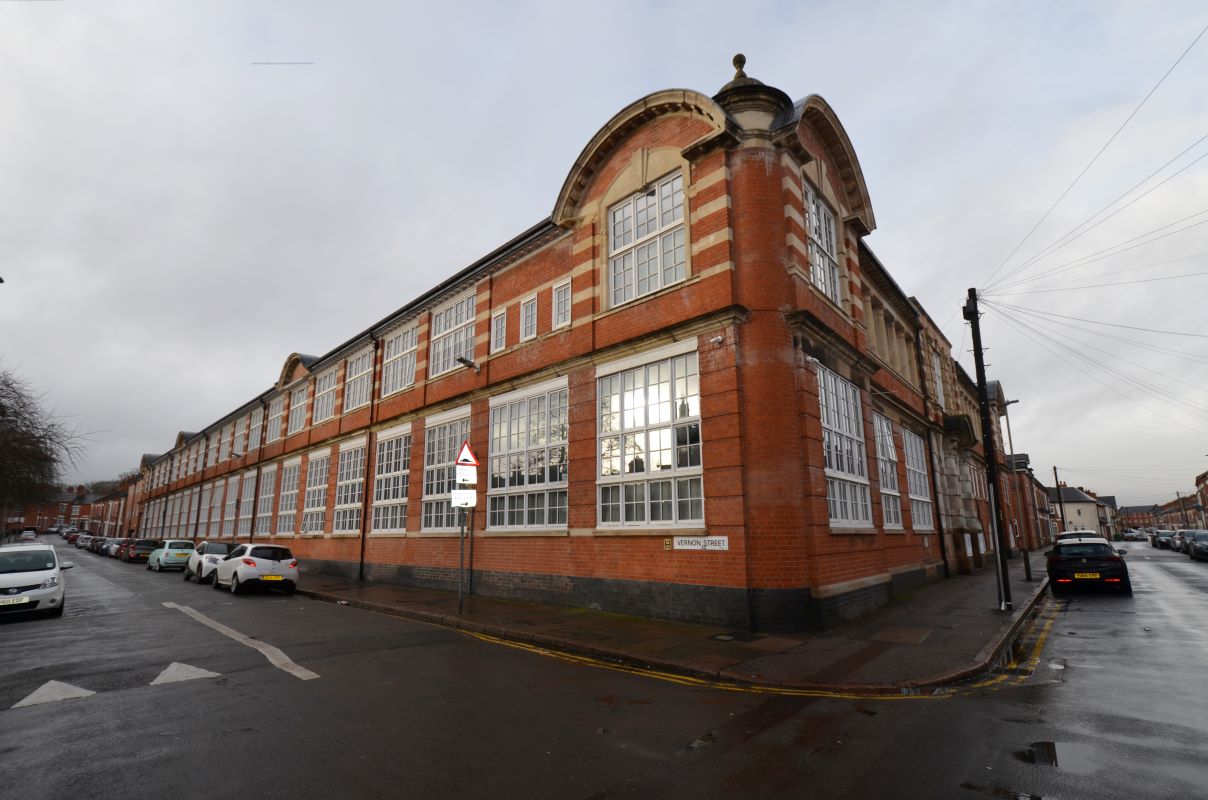 Property for Auction in Leicestershire - 301 Tudor Studios 164 Tudor Road, Leicester, Leicestershire, LE3 5HU