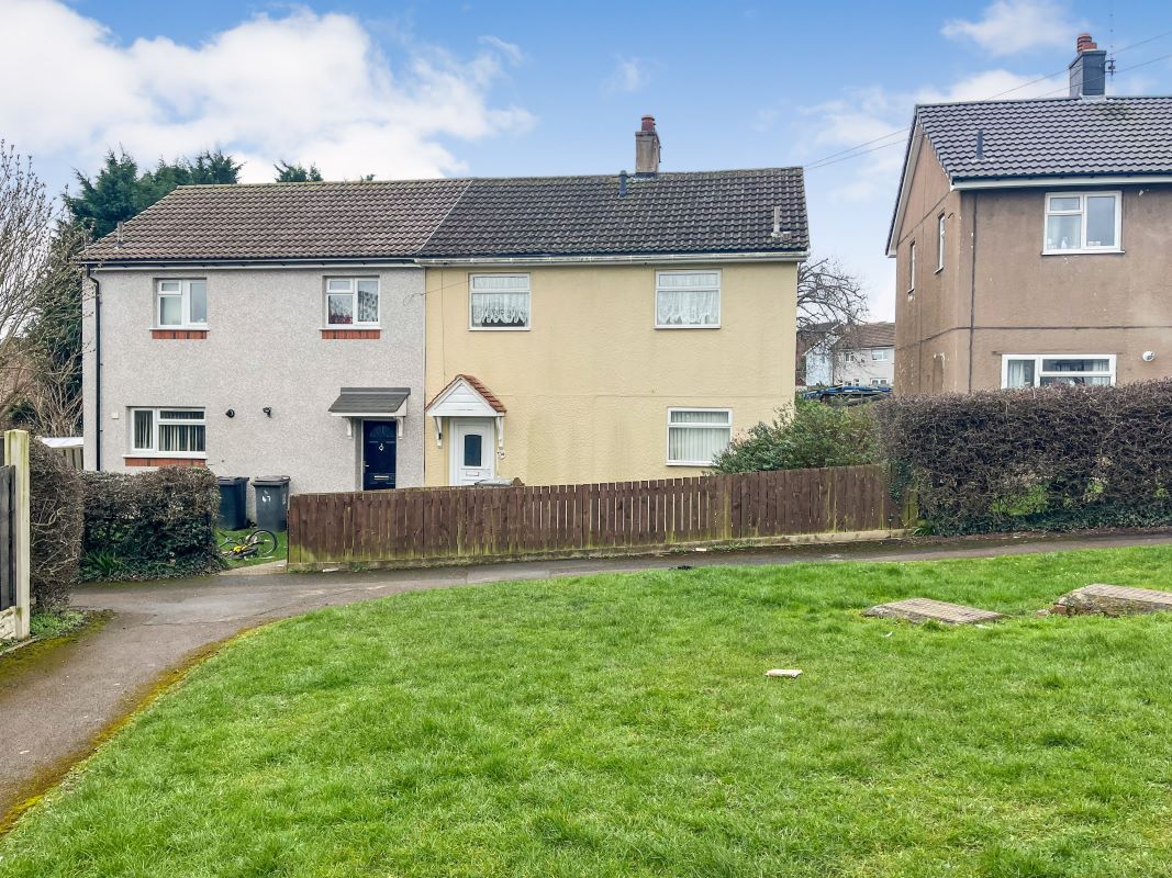 Property for Auction in Lincolnshire - 49 Castle Hill Eckington, Sheffield, South Yorkshire, S21 4AX