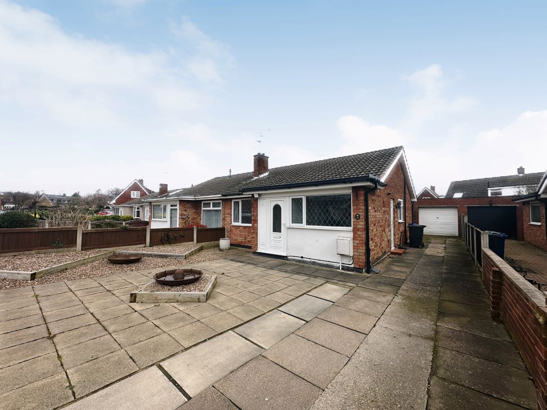 Property for Auction in South Yorkshire - 31 Elmwood Crescent, Armthorpe, Doncaster, South Yorkshire, DN3 3AY