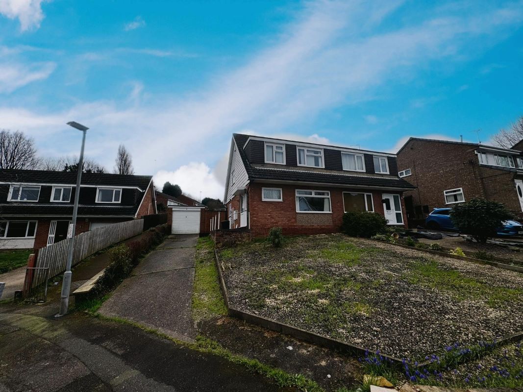 Property for Auction in South Yorkshire - 91 Southcliffe Road Carlton, Nottingham, Nottinghamshire, NG4 1ES