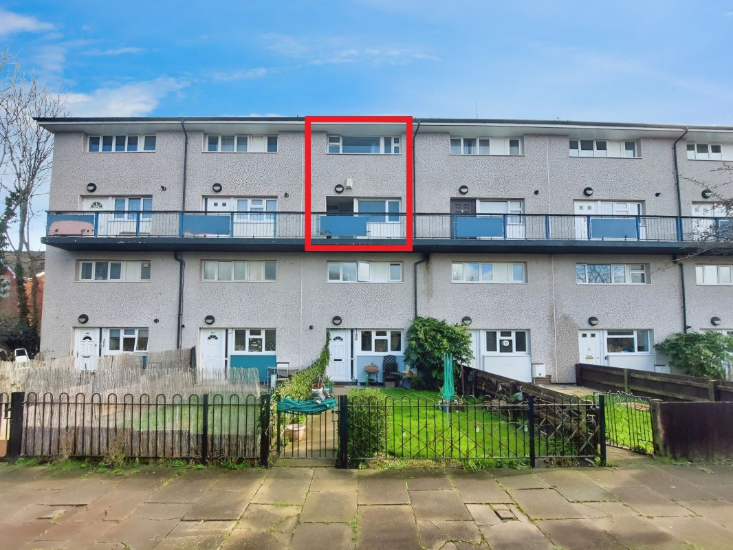 Property for Auction in Coventry & Warwickshire - 294 Torrington Avenue Tile Hill, Coventry, West Midlands, CV4 9HG