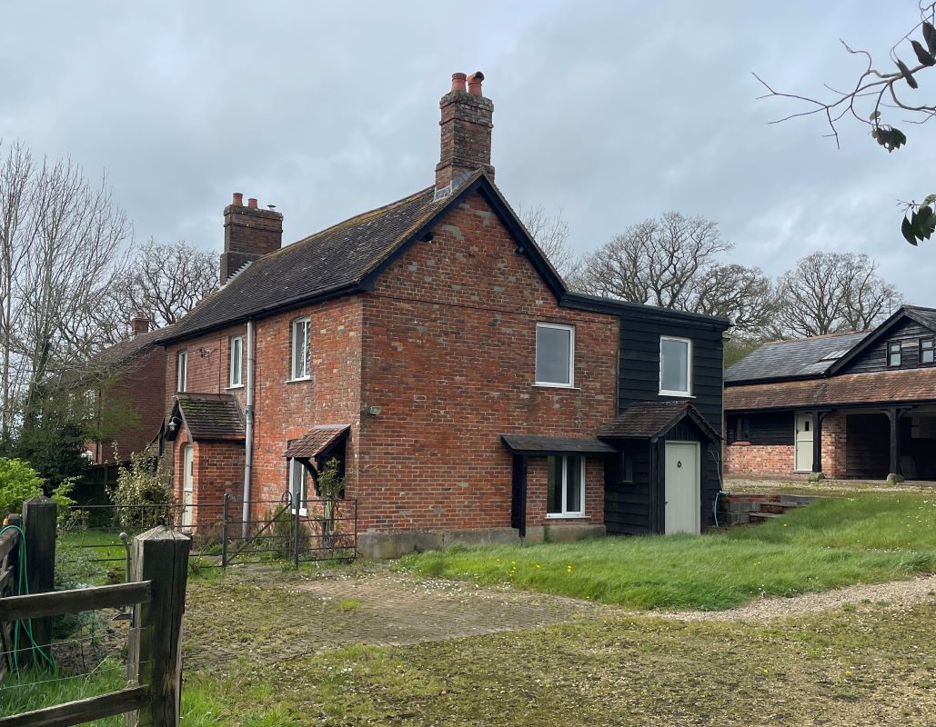 Property for Auction in South West - Appletree Cottage Sutton Waldron, Blandford Forum, Dorset, DT11 8PG