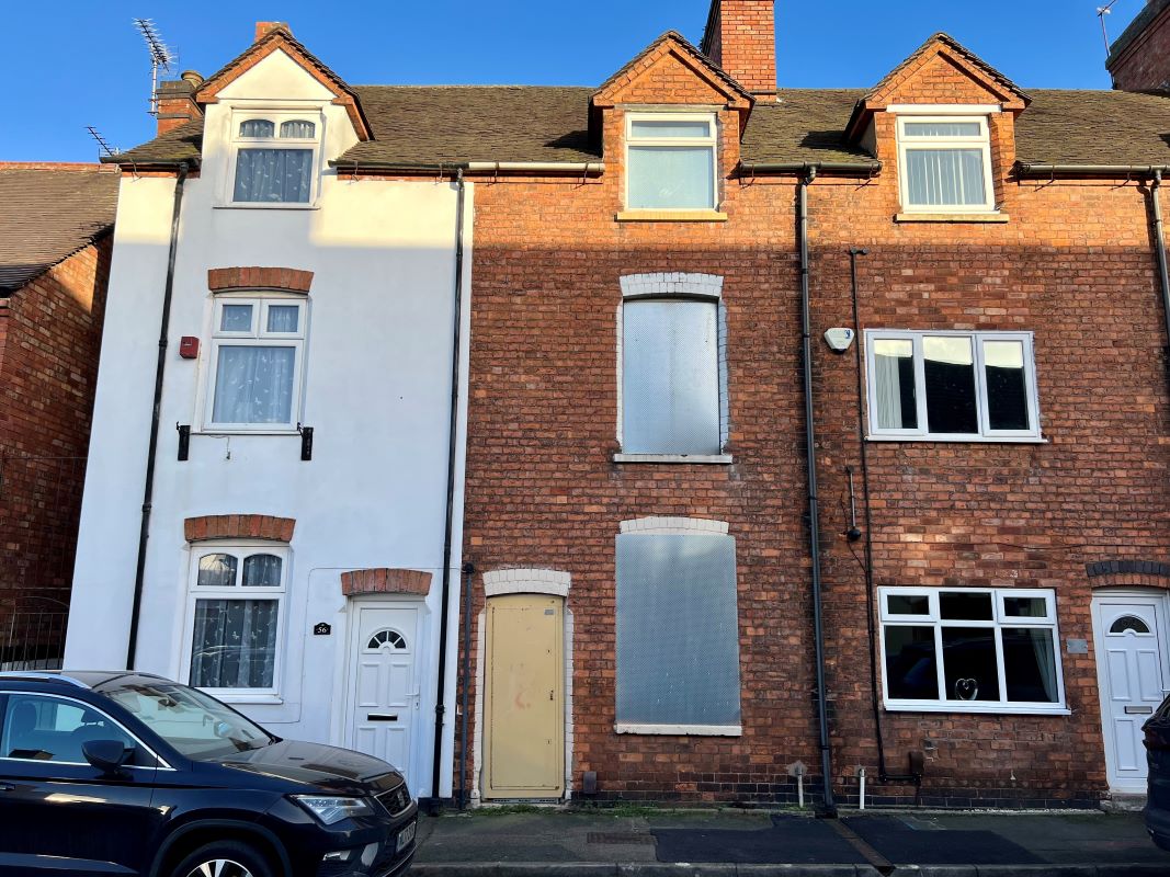 Property for Auction in Birmingham - 54 Cross Street Kettlebrook, Tamworth, Staffordshire, B77 1AS