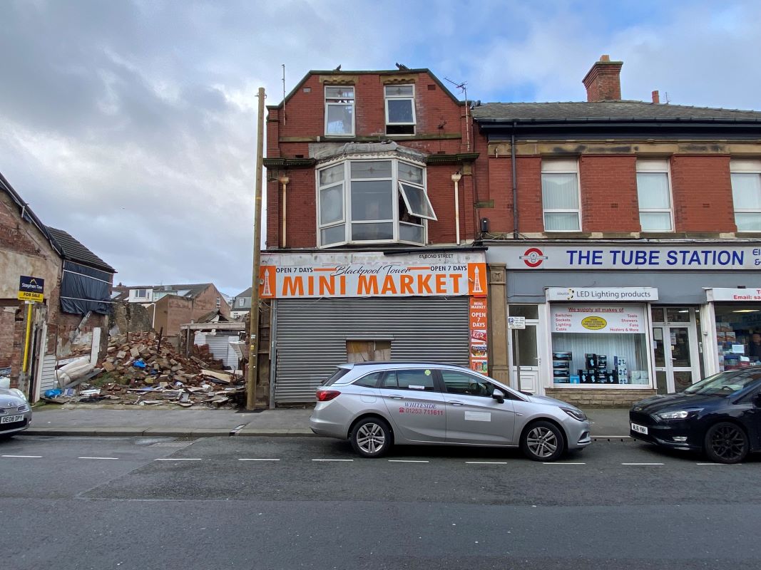 Property for Auction in London - 43 Bond Street, Blackpool, Lancashire, FY4 1BW