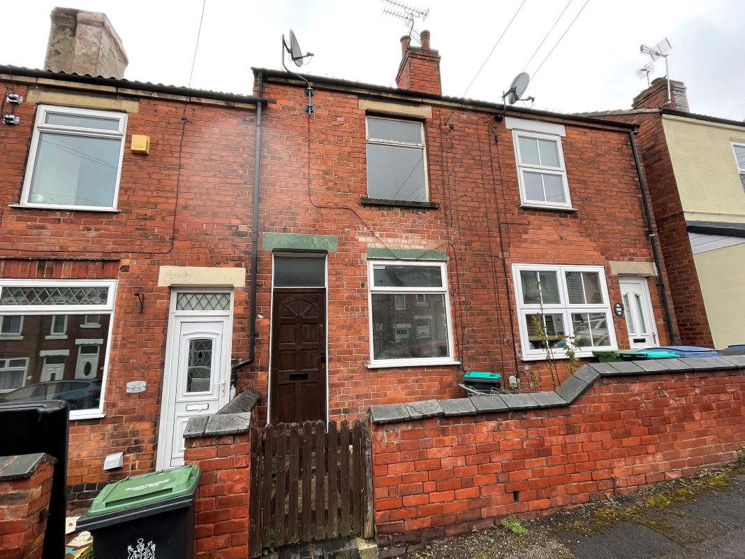 Property for Auction in Nottinghamshire & Derby - 58 Carlton Street, Mansfield, Nottinghamshire, NG18 2BG