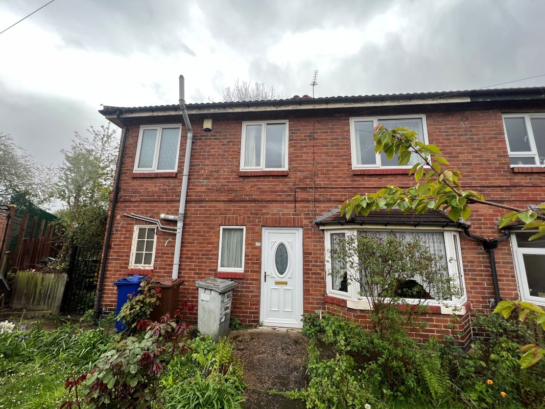 Property for Auction in South Yorkshire - 38 Peartree Avenue Thurnscoe, Rotherham, South Yorkshire, S63 0NR