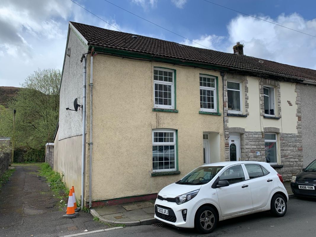 30 Bailey Street Wattstown, Porth, Mid Glamorgan