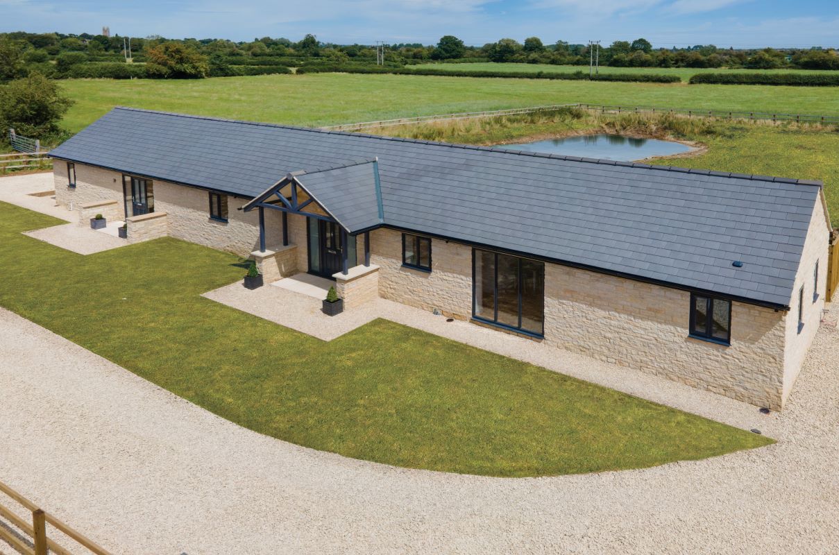 Property for Auction in South West - The Parlour, Hornbeam Grange, Cricklade, Wiltshire, SN6 6HZ