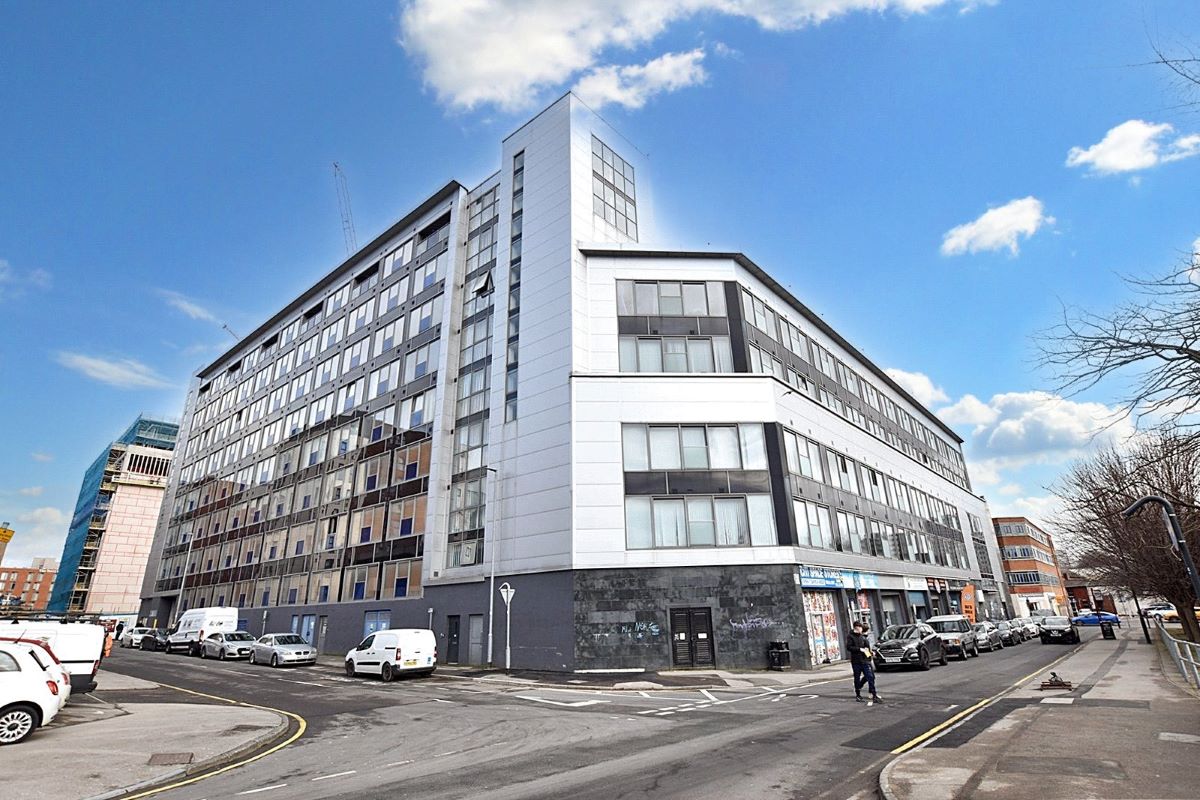 Property for Auction in West Yorkshire - Apartment 317 Citispace West, Leeds, West Yorkshire, LS2 7JS