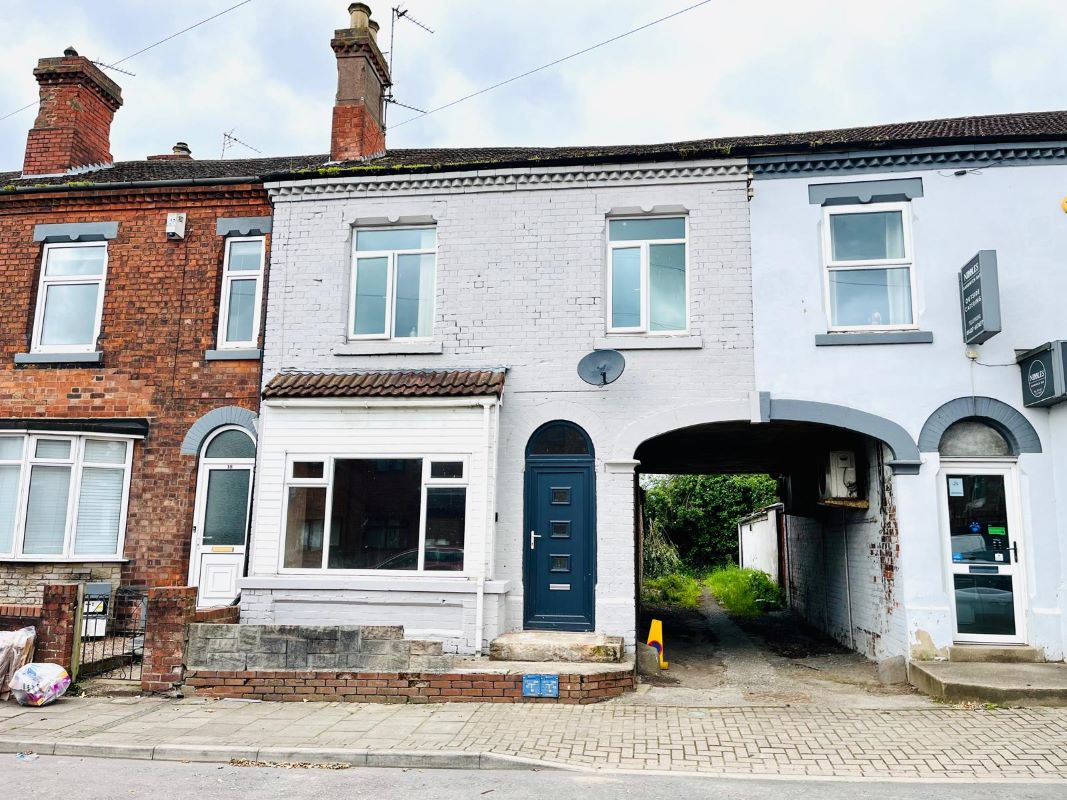 Property for Auction in Lincolnshire - 16 Lea Road, Gainsborough, Lincolnshire, DN21 1LH