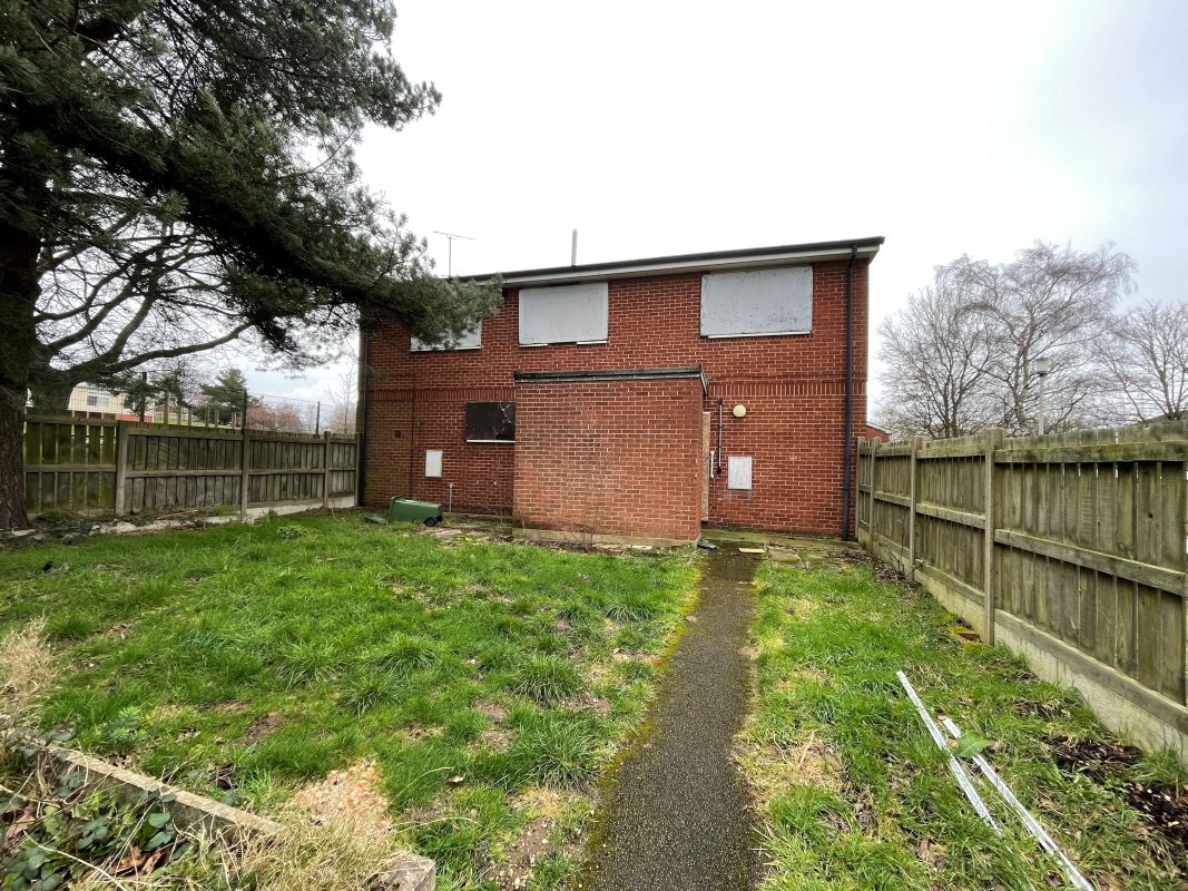 Property for Auction in Nottinghamshire & Derby - Community Centre and Flat Above Newark Drive, Mansfield, Nottinghamshire, NG18 4NY