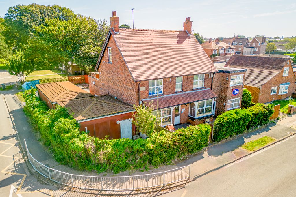 Property for Auction in Lincolnshire - The Viking School, 140 Church Road North, Skegness, Lincolnshire, PE25 2QJ