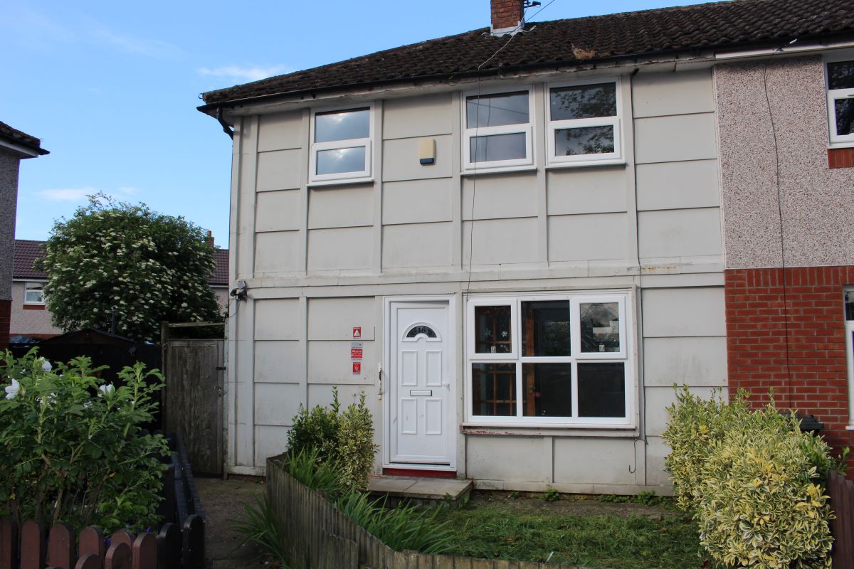 Property for Auction in South Yorkshire - 16 Radway Green Great Sutton, Ellesmere Port, Merseyside, CH66 3NA