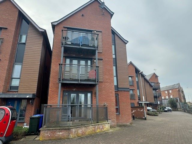 Property for Auction in East Anglia - 64 White Horse Lane, Boston, Lincolnshire, PE21 8SZ