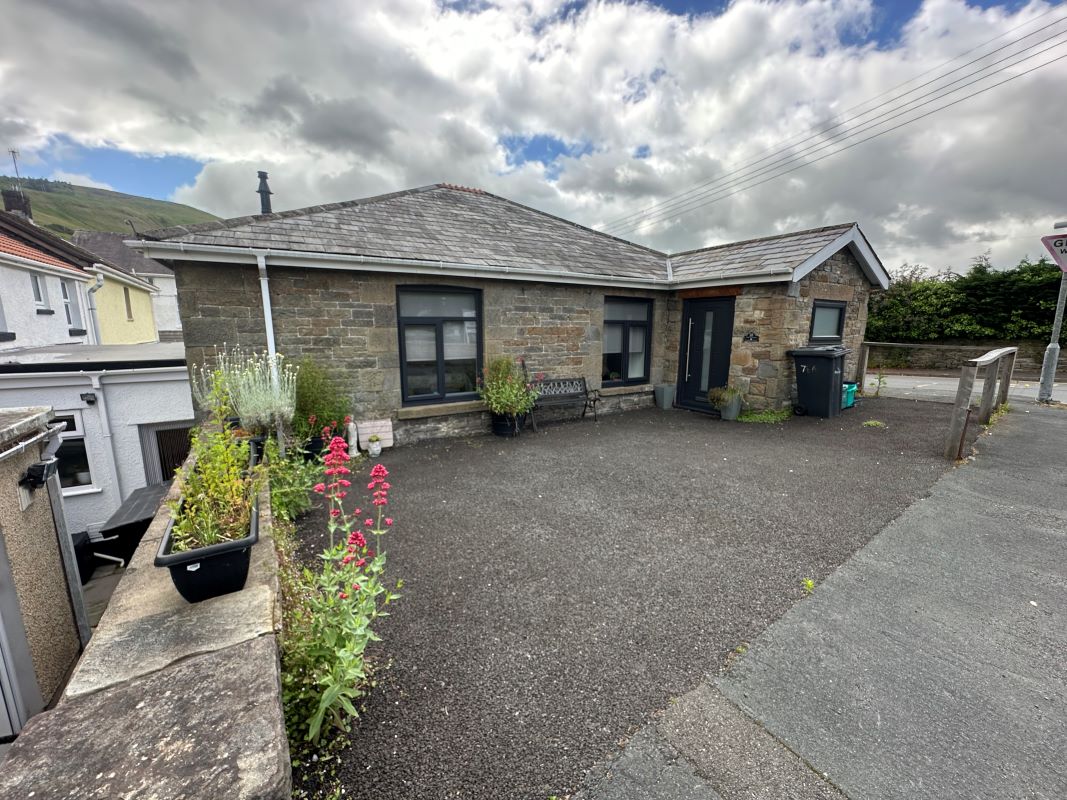 30 Glanrhyd Road Ystradgynlais, Swansea, West Glamorgan