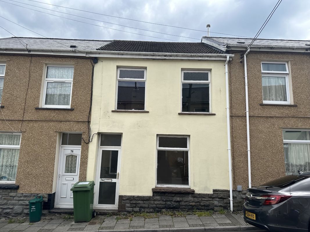 Property for Auction in Wales - 74 Victoria Street, Mountain Ash, Mid Glamorgan, CF45 3AP