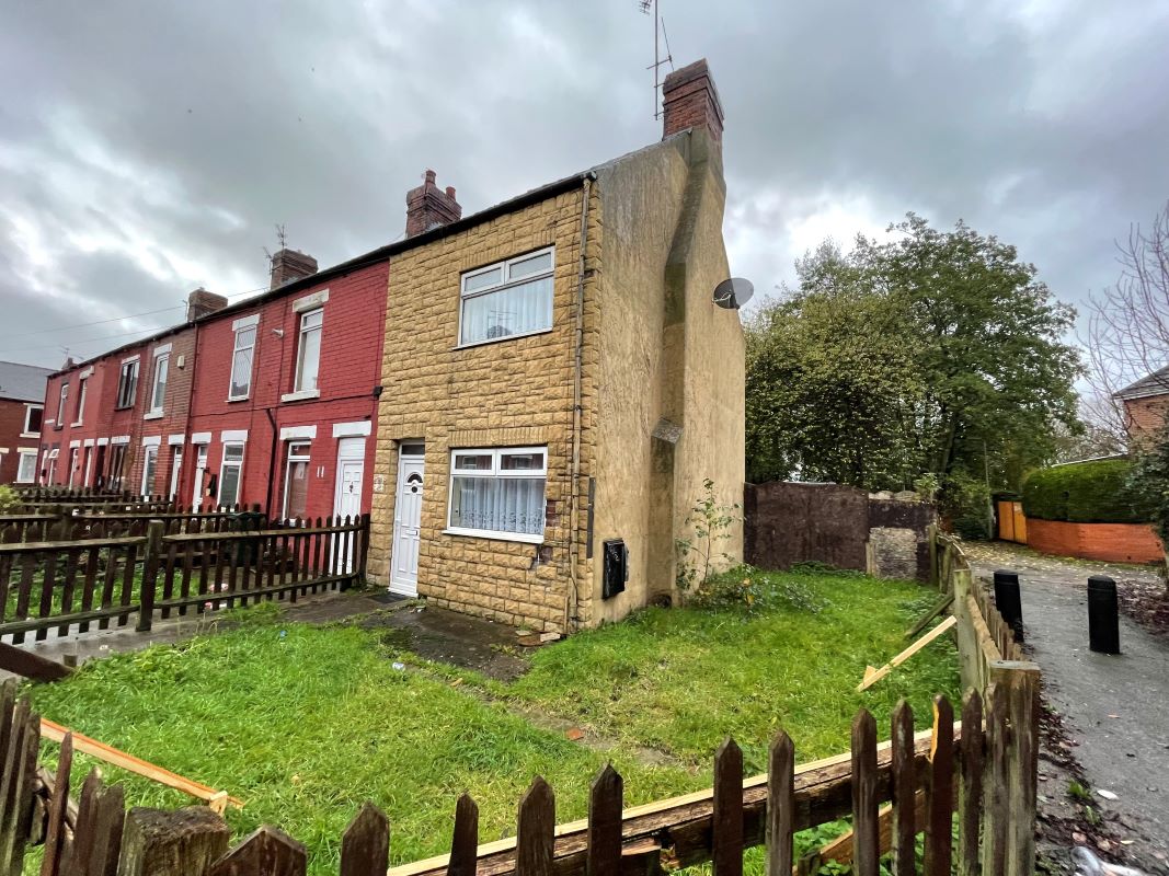 Property for Auction in South Yorkshire - 13 Claycliffe Terrace Goldthorpe, Rotherham, South Yorkshire, S63 9HW